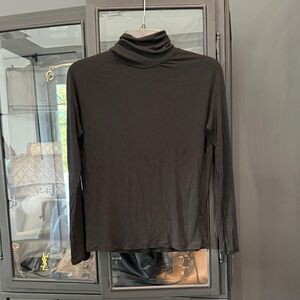 Vince Classic Black Knit Top. Wore once.